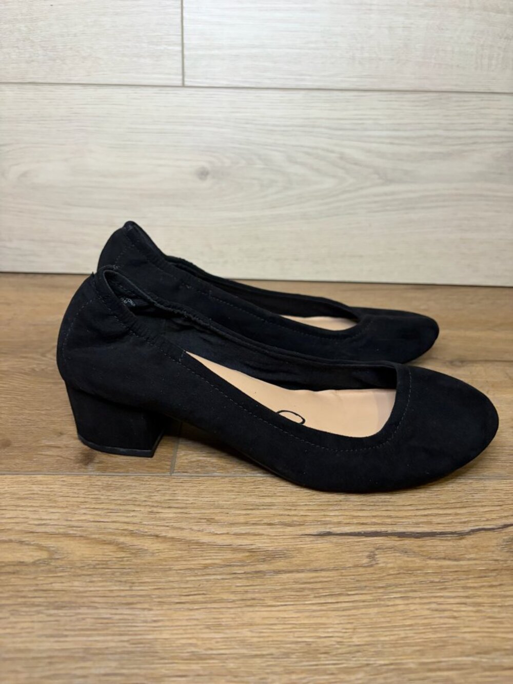 American Rag Devona Women Blush Pumps Size 7.5M